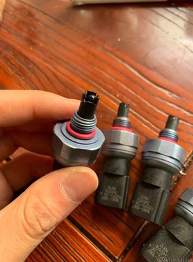 潍柴天然气压力传感器110R-000095/喷轨喷嘴传感器 1608-1067