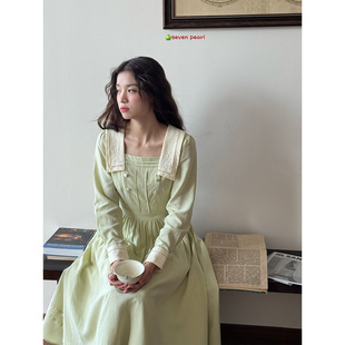 七与珍珠“青栀”淡绿色温柔古典气质爱德华风格翻领刺绣连衣裙