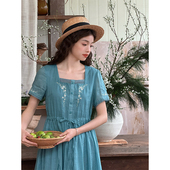 七与珍珠 夏日山野 100支纯苎麻蓝色文艺刺绣轻薄抽绳连衣裙