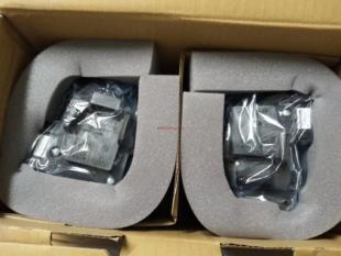 垚光松下原封包PT FD601CL FDZ675CB投影机灯泡ET LAD70W FD605CB