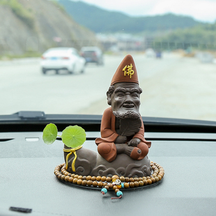 创意汽车摆件可爱饰品济公摇头车载摆件车内装饰品汽车上用品花器