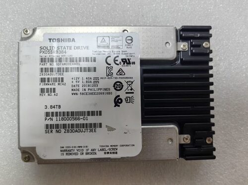 东芝+3.84T+SAS+PX04SRB384+2.5寸+12G+服务器企业级固态硬盘SSD