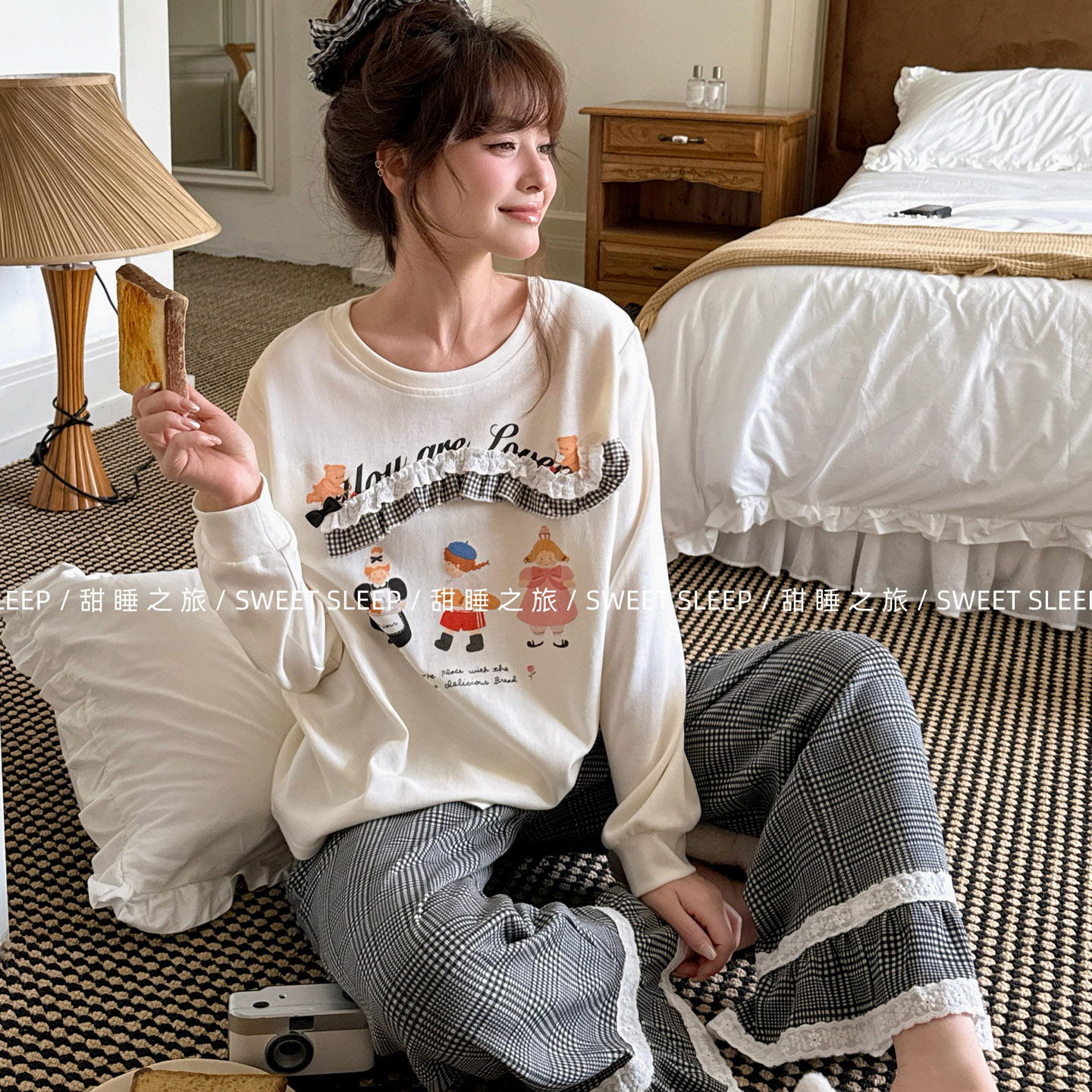 小熊家三姐妹花边格子裤睡衣