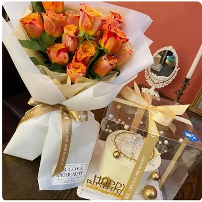 南充顺庆区西华师大新校区南充市卫校职中技师学院玫瑰花生日蛋糕