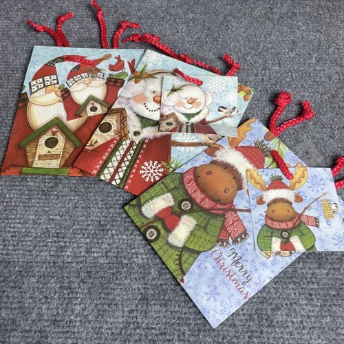 Gift Bag圣诞纸袋印花袋服装店手提袋雪人圣诞老人圣诞经典纸袋小
