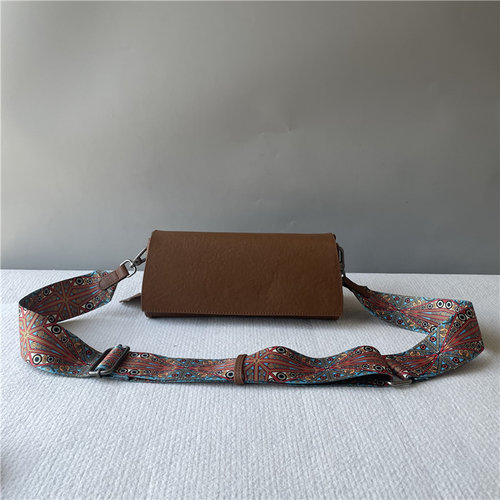 头层植鞣牛皮腋下包单肩包