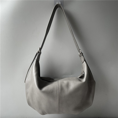 头层牛皮单肩斜挎包休闲中大包