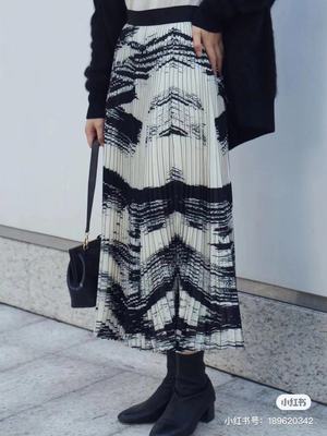 支持退货双乔印花百褶大摆伞裙