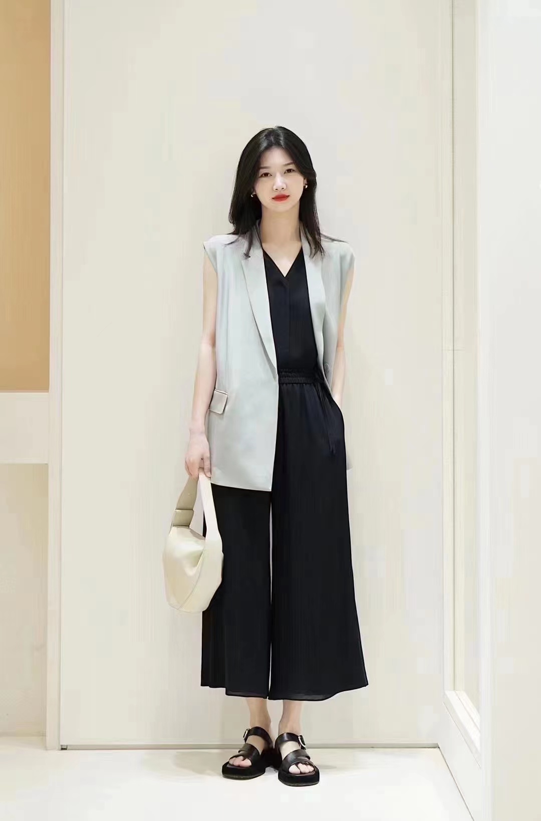 无袖马甲+23MM鬼绉阔腿裤