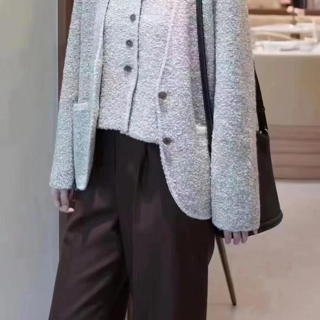 现货2色秋冬新款羊毛针织衫