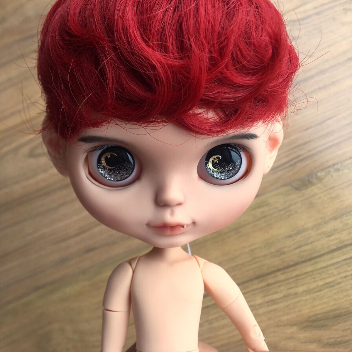 HobgobLin小布裸娃娃娃白肌大红发色男仔头卷发改娃改妆厂家直销