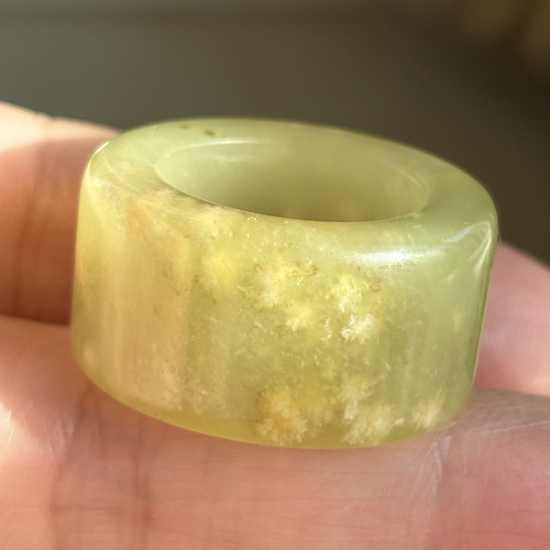天然岫岩玉辽阳花玉桂花糕草花扳指正品包邮保真