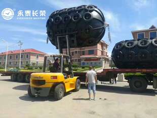 码头港口船舶防撞碰球 充气橡胶护舷靠球碰垫  yokohama横滨护舷