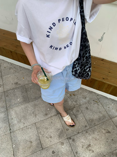 LE LIEBE 原创设计感字母印花短袖t恤 白色宽松百搭 可下半身失踪