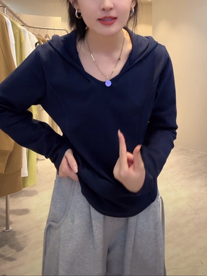 连帽纯色长袖T恤女2025早秋新款设计感收腰显瘦宽松百搭打底衫潮
