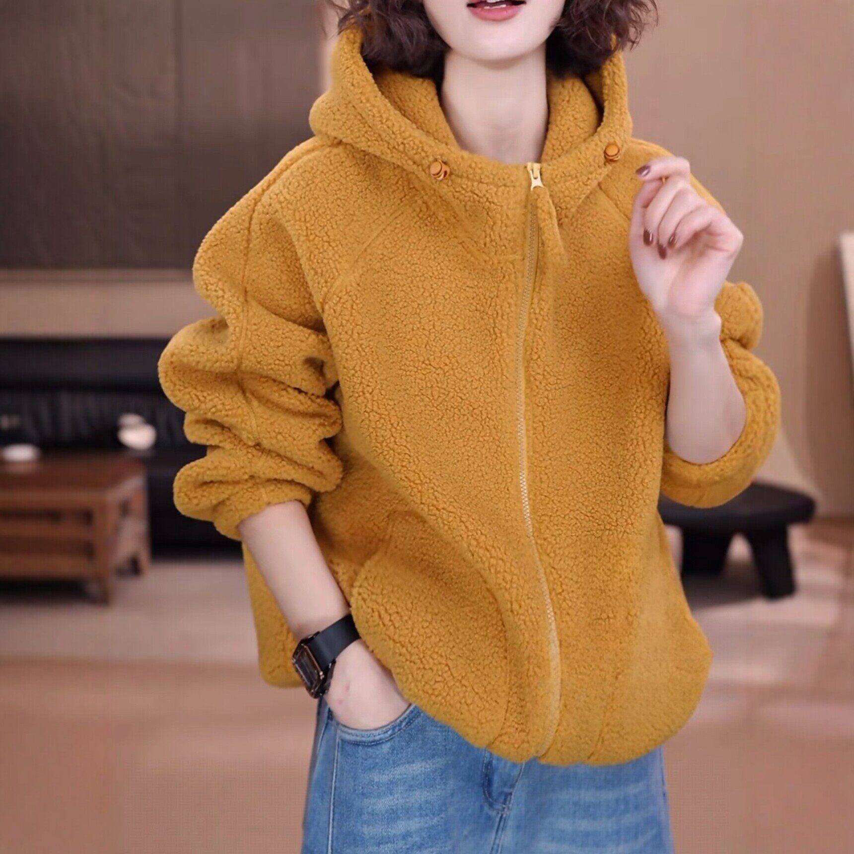 纯色连帽摇粒绒复合奥粒绒加厚抽绳外套女2026新款休闲百搭卫衣潮