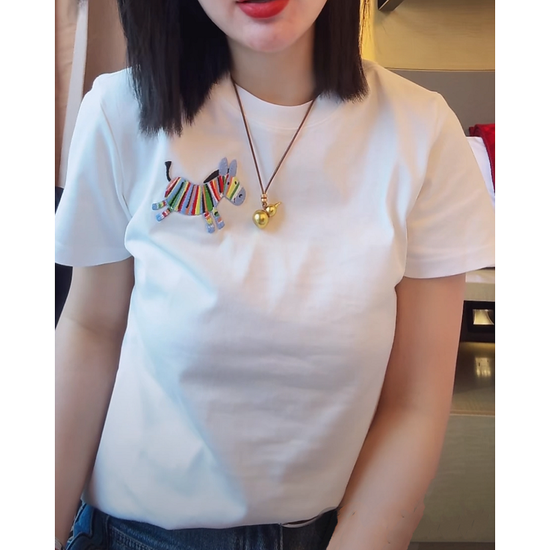 彩色小马刺绣短袖T恤女