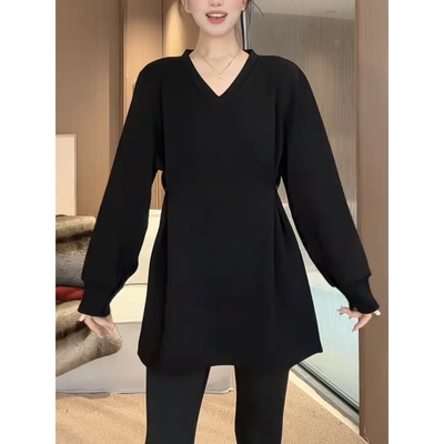 【送运费险】V领加绒中长款T恤