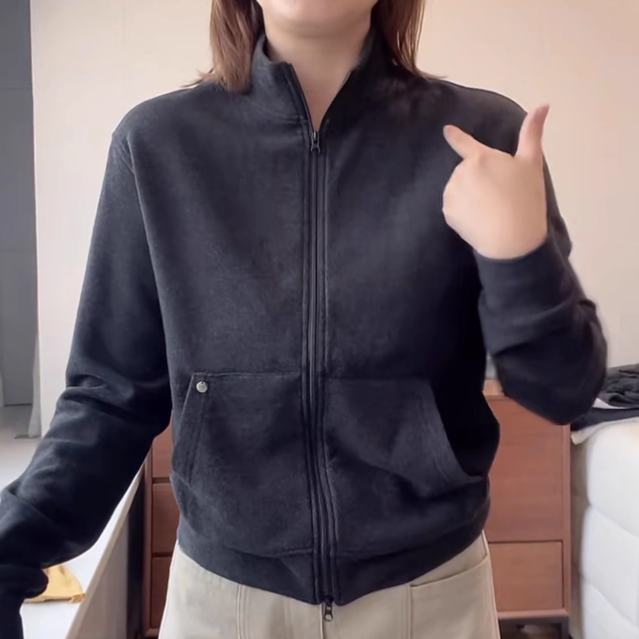 【送运费险】双面绒立领卫衣女