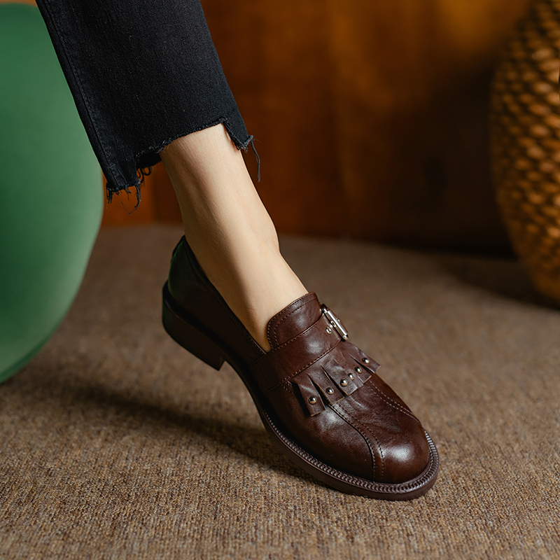 小众铆钉皮带扣小皮鞋英伦风粗跟