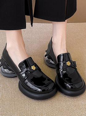 黑色真皮乐福鞋女2026春季新款厚底百搭英伦风小皮鞋漆皮高跟单鞋