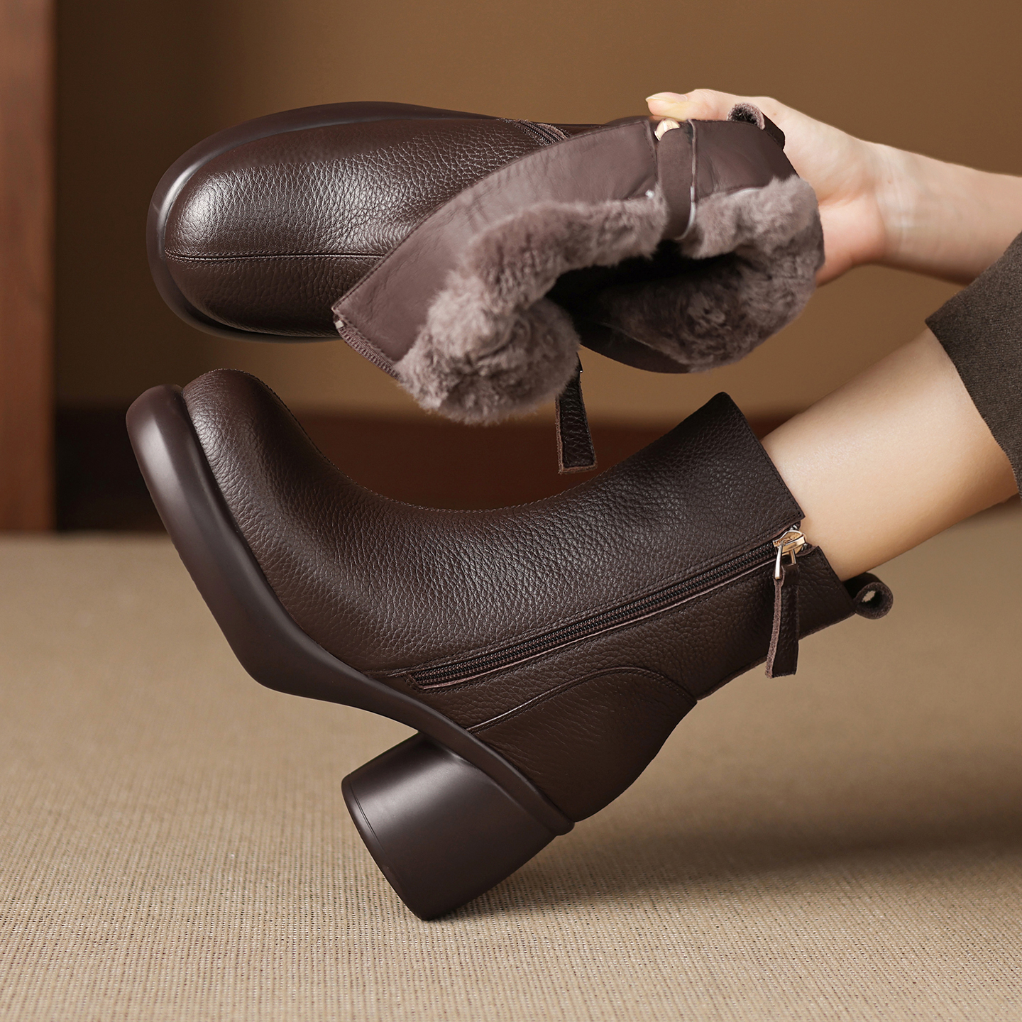 7cm粗跟雪地靴女2025年新款加绒