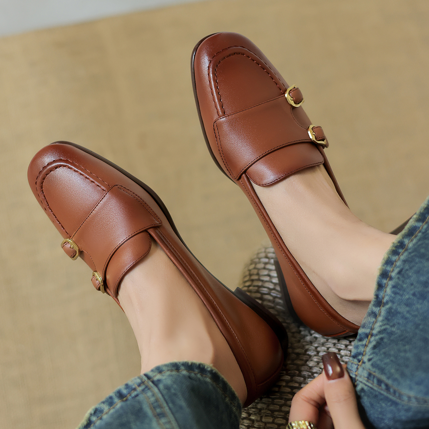 粗跟单鞋真皮圆头布洛克小皮鞋