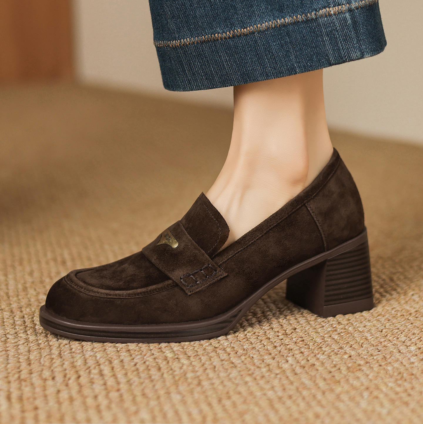 学院风一脚蹬粗跟加绒小皮鞋