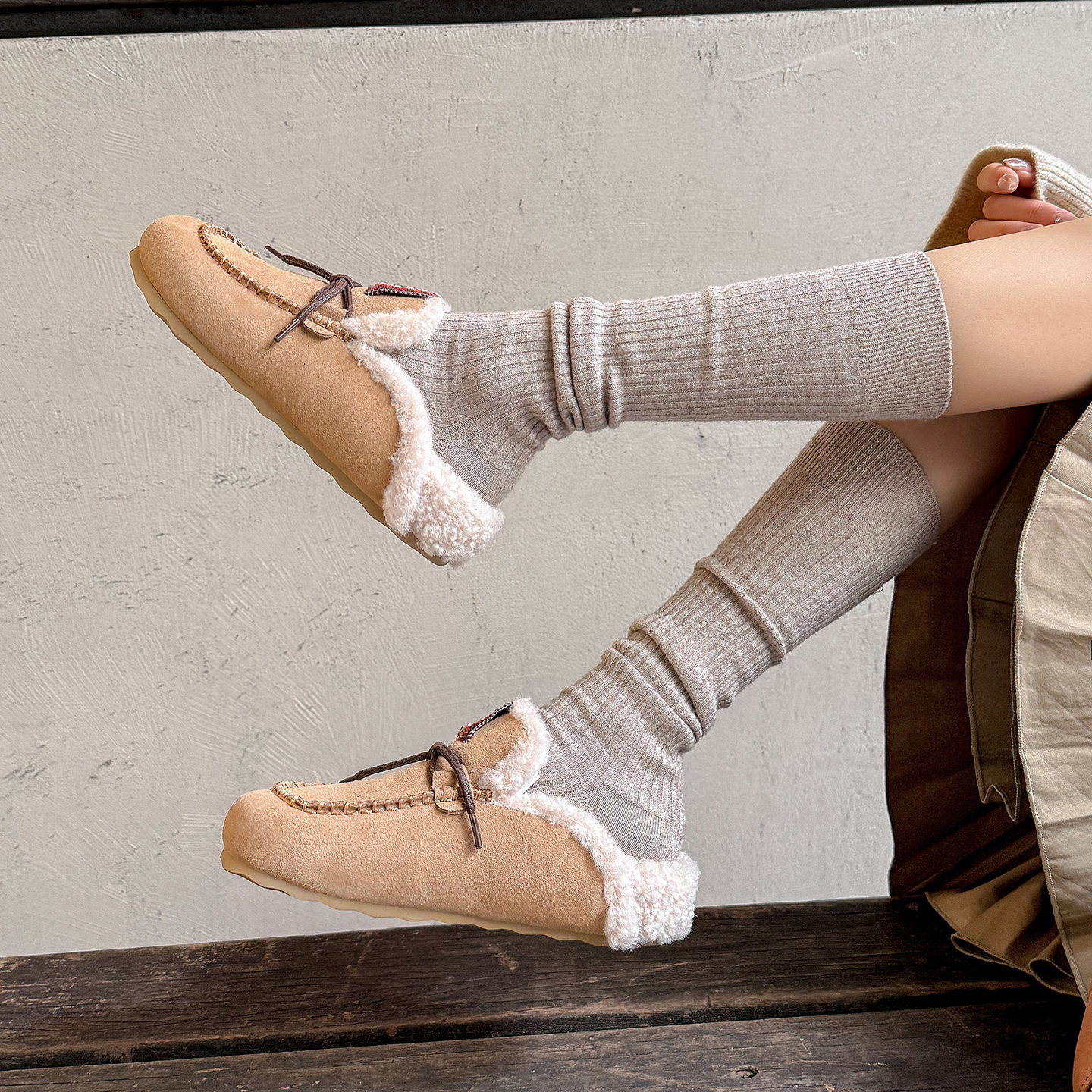 5m真皮毛毛勃肯鞋女2025秋冬季加绒保暖平底棉鞋复古包头半拖鞋