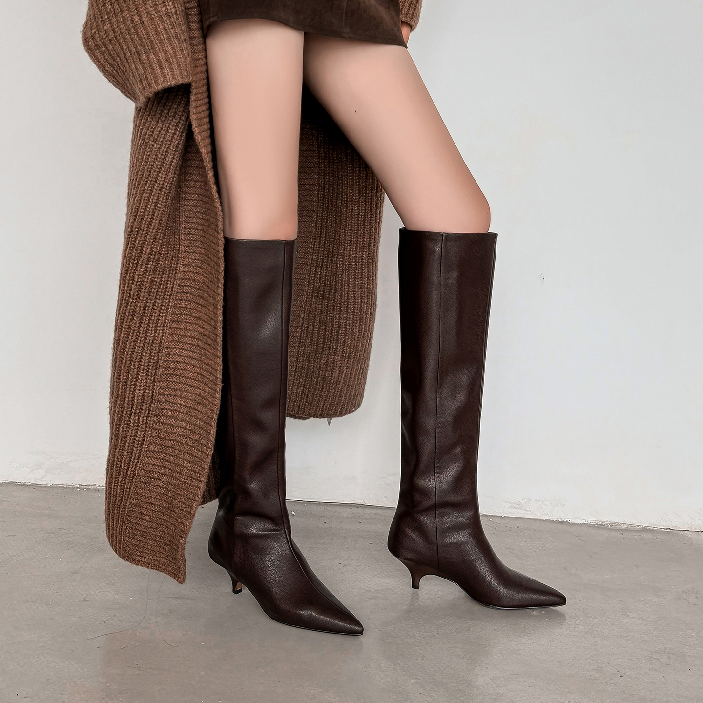 高筒靴细跟尖头百搭显瘦骑士靴