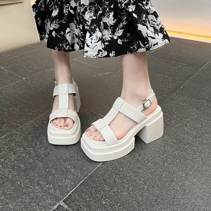 厚底露趾凉鞋女真皮2026年新款防水台增高小个子配裙子百搭罗马鞋