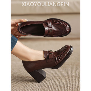 一脚蹬粗跟乐福鞋 7.5cm百搭通勤高跟小皮鞋 女英伦山茶花真皮单鞋