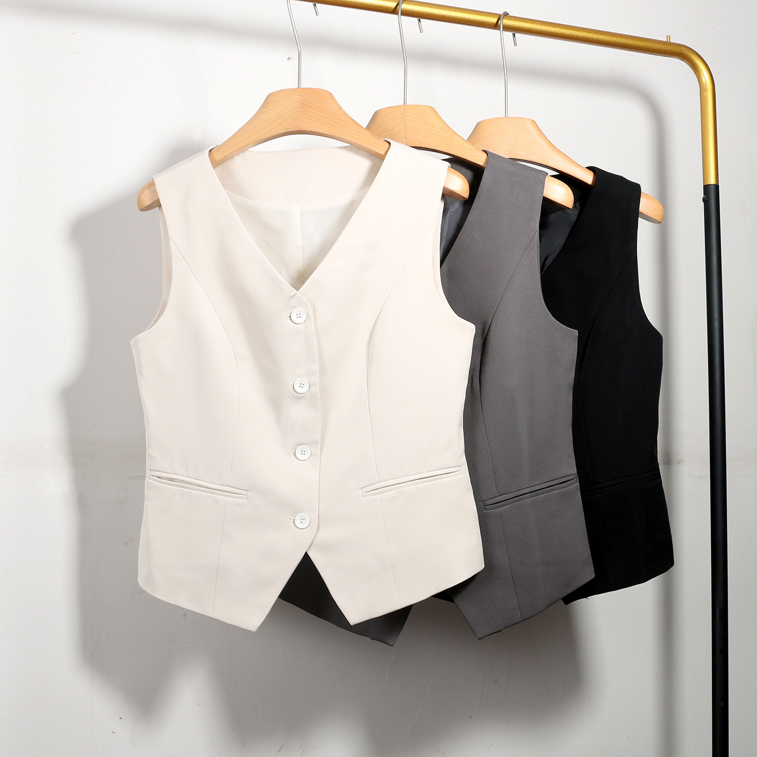 西装马甲女时髦洋气减龄单穿上衣春秋修身显瘦老钱风外搭背心马夹