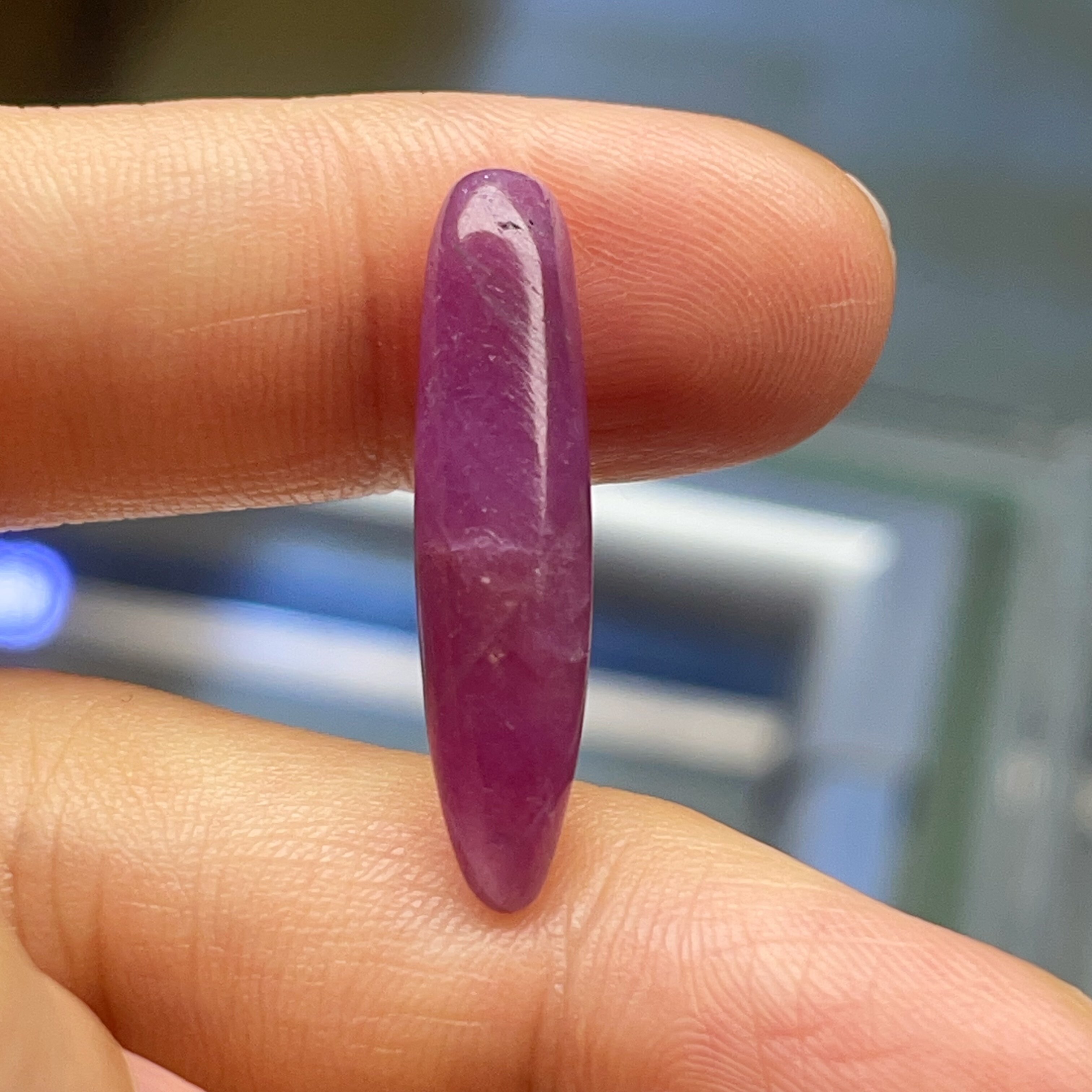 13.37ct天然红宝石裸石吊坠子弹头造型 包打孔定制镶嵌 6.5*27.30