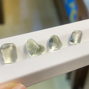 天然绿柱石原石打磨裸石戒面吊坠项链手链耳环戒指耳钉耳坠12.8ct