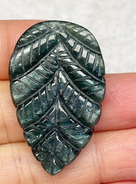 66.94ct天然蓝宝石树叶雕刻件挂坠22.3*35.7mm专柜正品保真有证书