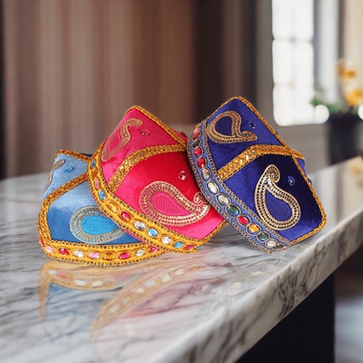 新疆帽子女少数民族风辫子帽表演