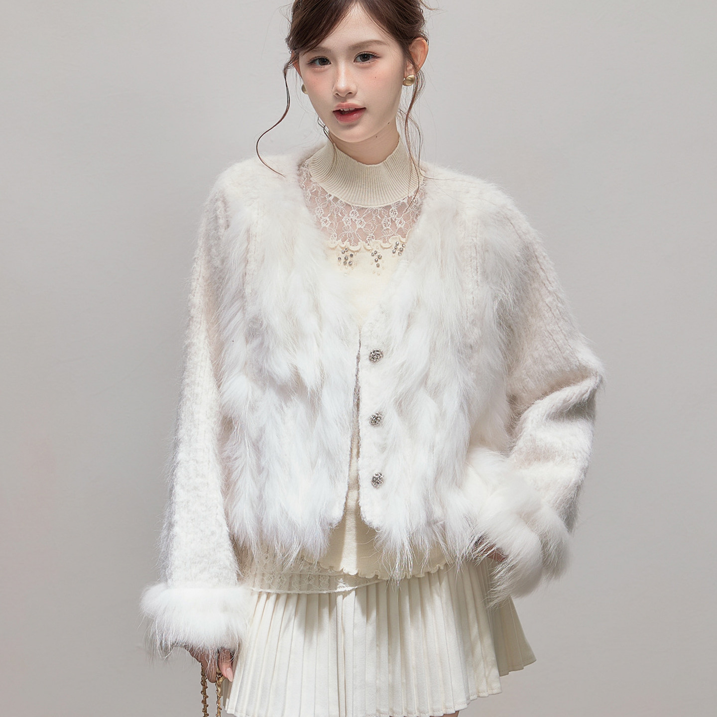 LYRCCOA官方授权 毛毛拼接V领短款外套女休闲外搭上衣秋冬新款