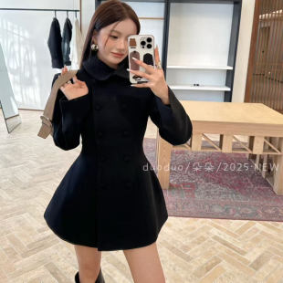 2025年秋冬新款韩版气质收腰显瘦娃娃领名媛高级感毛呢大衣短外套