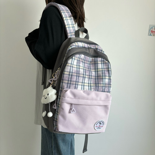 轻便旅游日系少女格子撞色双肩包