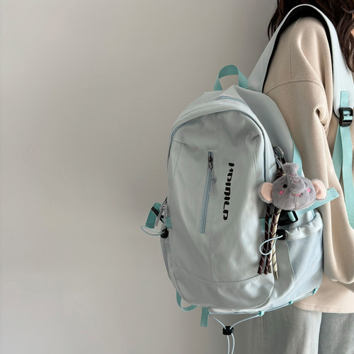 轻便大容量书包韩版防泼水双肩包