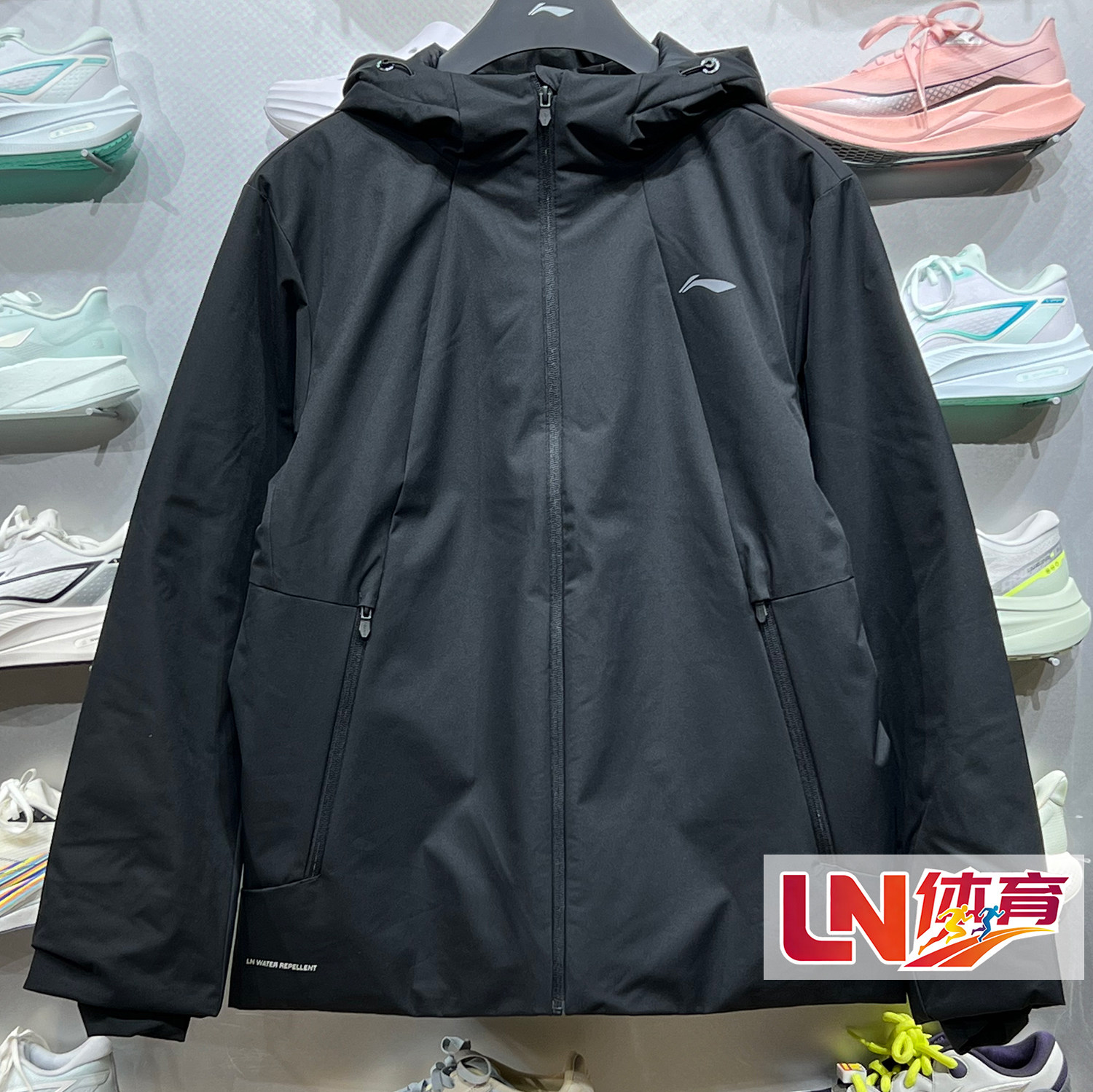 2026冬新品男子立体裁剪防泼水85%鸭绒健身系列轻薄羽绒服AYMW219