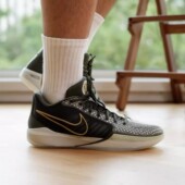 302 NIKE FQ3389 EP男女萨布丽娜1代实战篮球鞋 HF5517 SABRINA