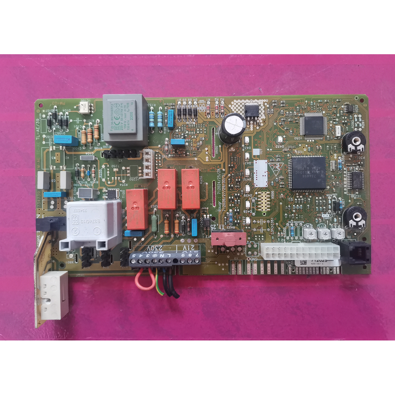 适用VAILLANT 威能燃气壁挂炉電路板 712024/25/28 TL-AE/66