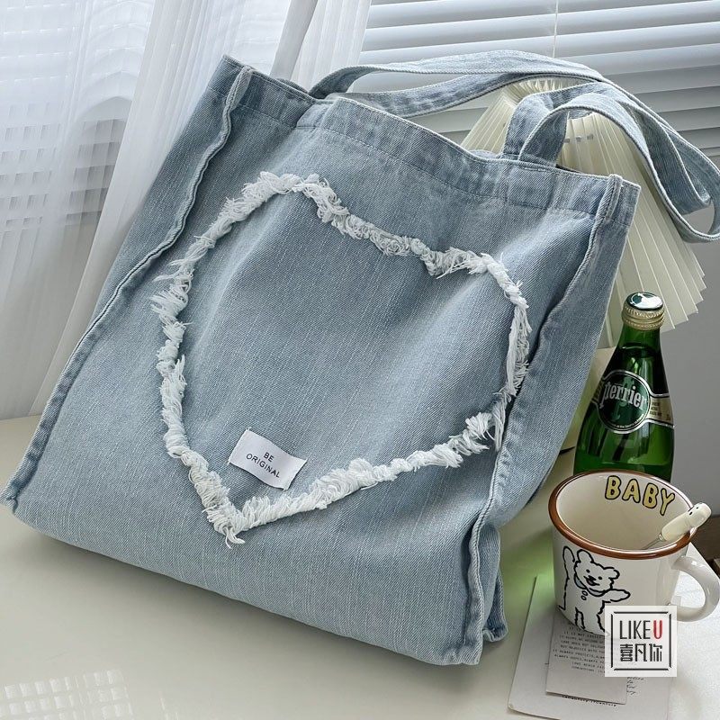 原创设计日韩新款浅蓝爱心水洗牛仔包文艺复古学院简约百搭单肩包,箱包皮具/热销女包/男包,通用款女包,淘宝优惠券,粉丝福利购,淘宝优惠卷