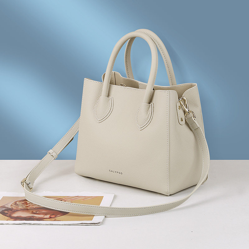 真皮包包女手拎小包2026新款高级感上班通勤百搭大容量单肩斜挎包