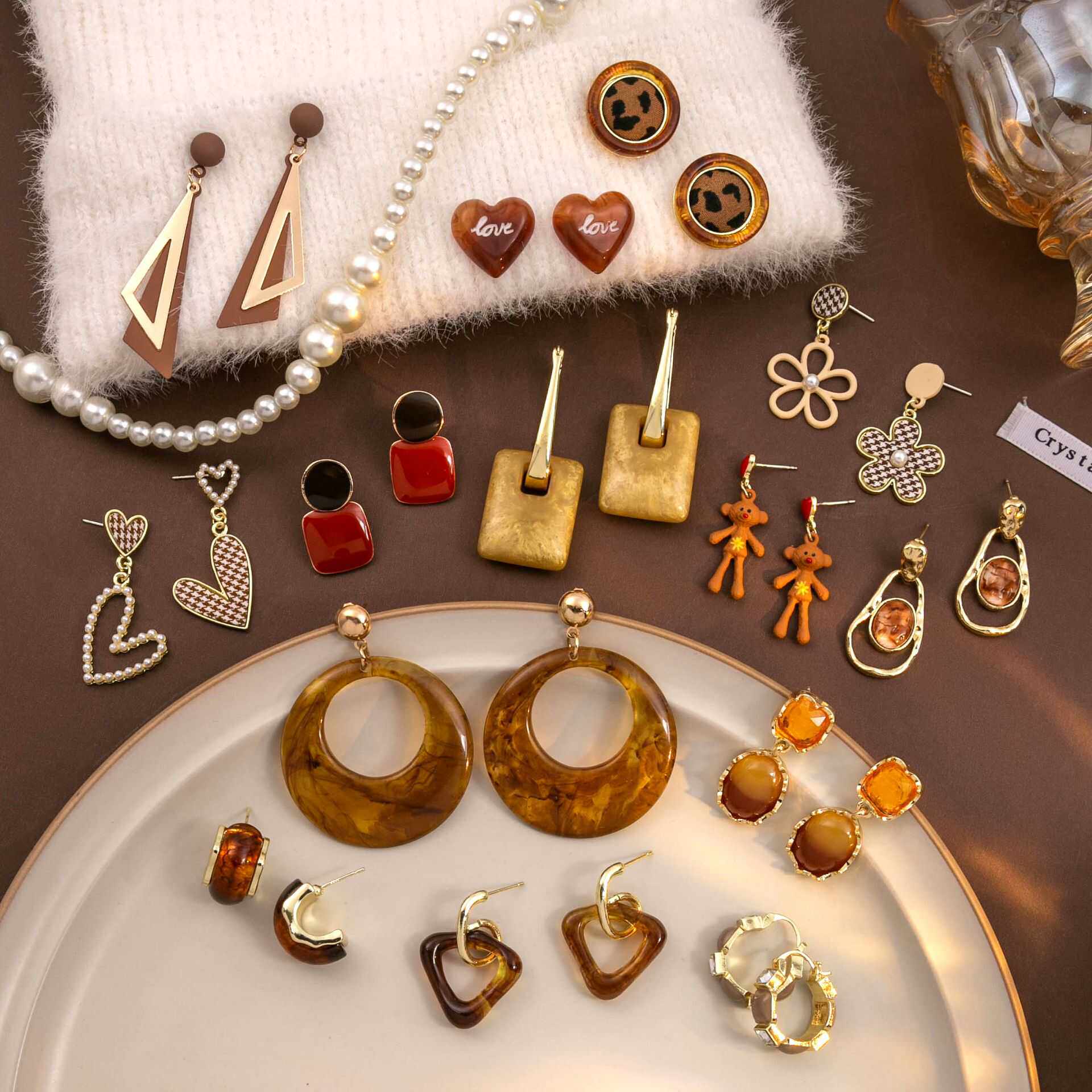 午后茶歇复古琥珀色耳环气质小众复古港风短款耳钉美拉德几何耳饰