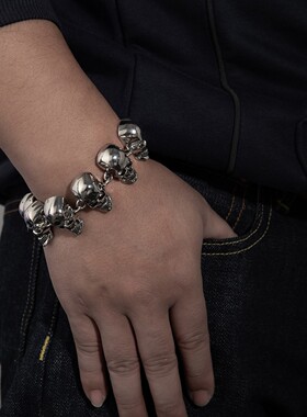 欧美搞怪夸张骷髅头手链男士暗黑嘻哈朋克手串个性独特不褪色手镯