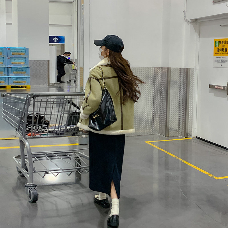 高级感超好看羊羔毛短外套女2023秋冬新款小个子皮毛一体机车棉服,女装皮衣,素依格格