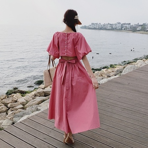玫红色连衣裙女夏季2025新款后背露腰设计感气质显瘦桔梗法式长裙图片